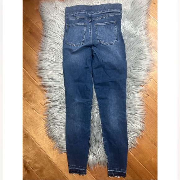 Spanx Distressed Ankle Denim Skinny Jean Size Medium - Picture 3 of 3